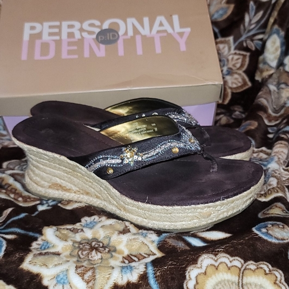 Personal Identity Brown Embroidered Sandals - Picture 3 of 8